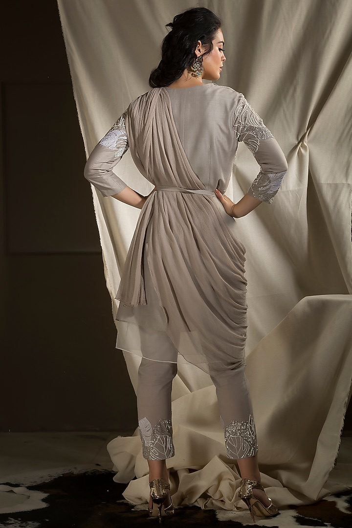 Grey Silk Kurta Set by Neha & Tarun at Pernia's Pop Up Shop