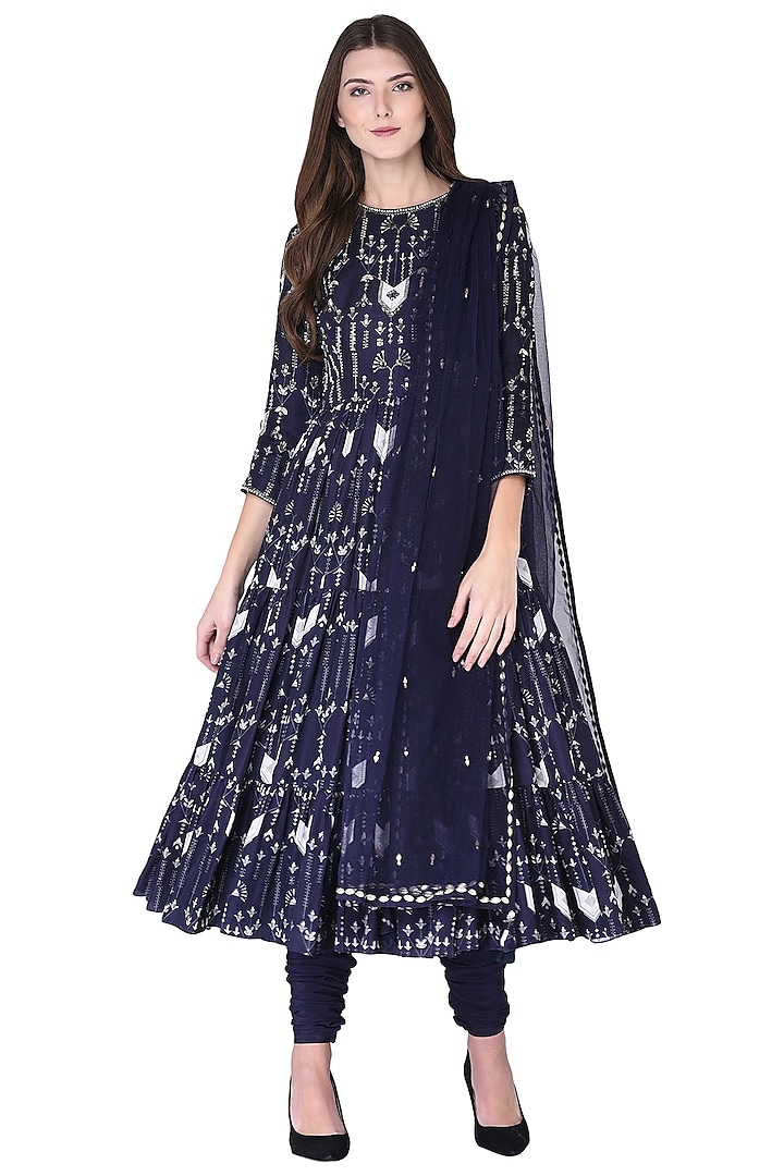 Navy Blue Embroidered Kurta Set by Neha & Tarun at Pernia's Pop Up Shop