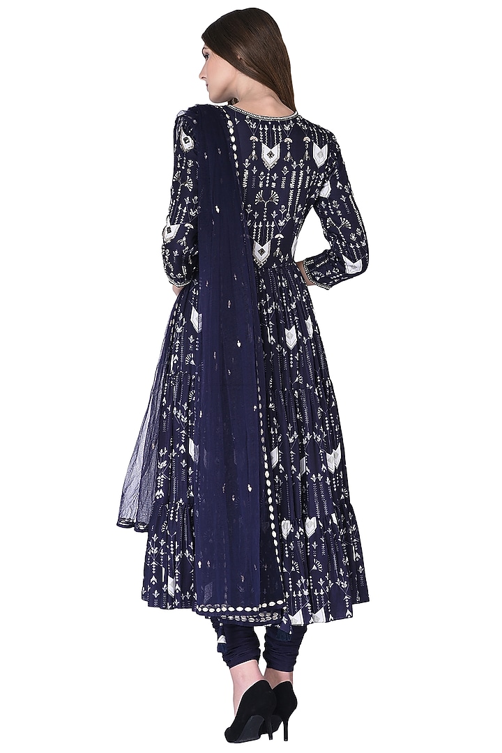 Navy Blue Embroidered Kurta Set by Neha & Tarun at Pernia's Pop Up Shop