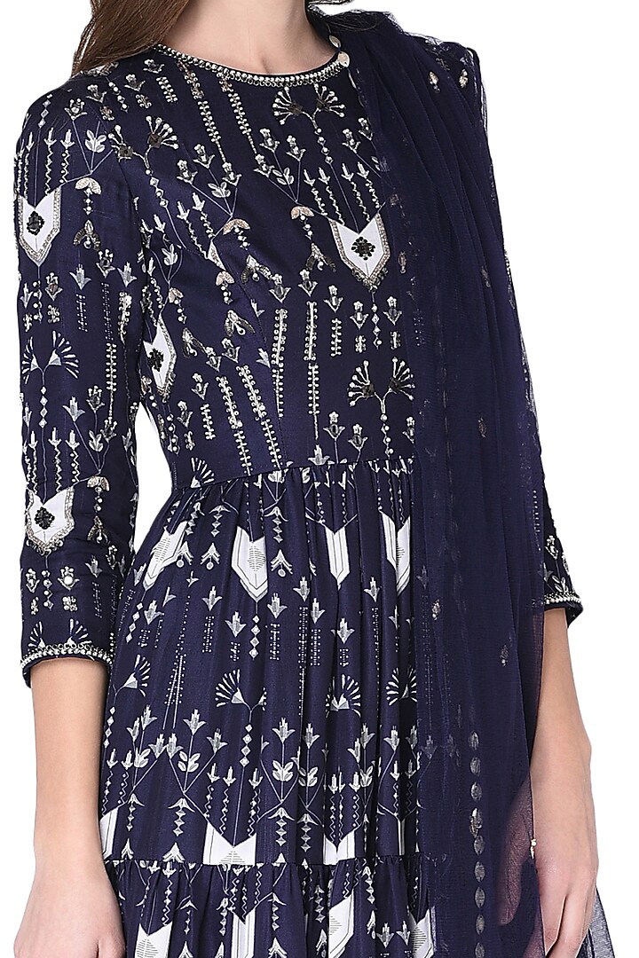 Navy Blue Embroidered Kurta Set by Neha & Tarun at Pernia's Pop Up Shop