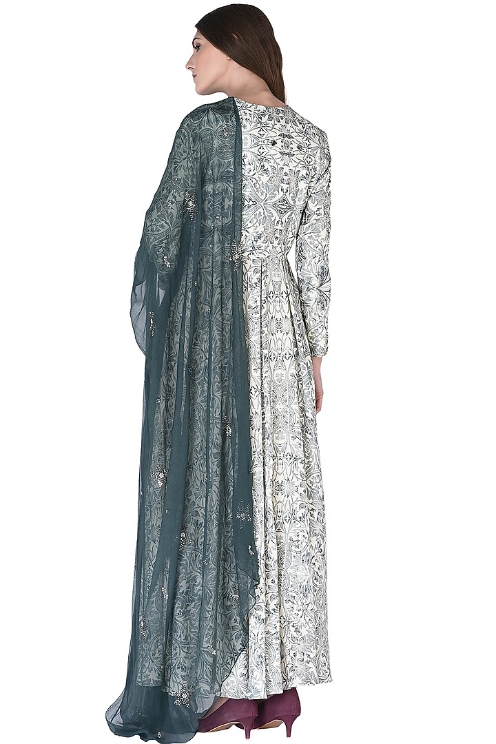 White Printed & Embroidered Kurta Set by Neha & Tarun at Pernia's Pop Up Shop