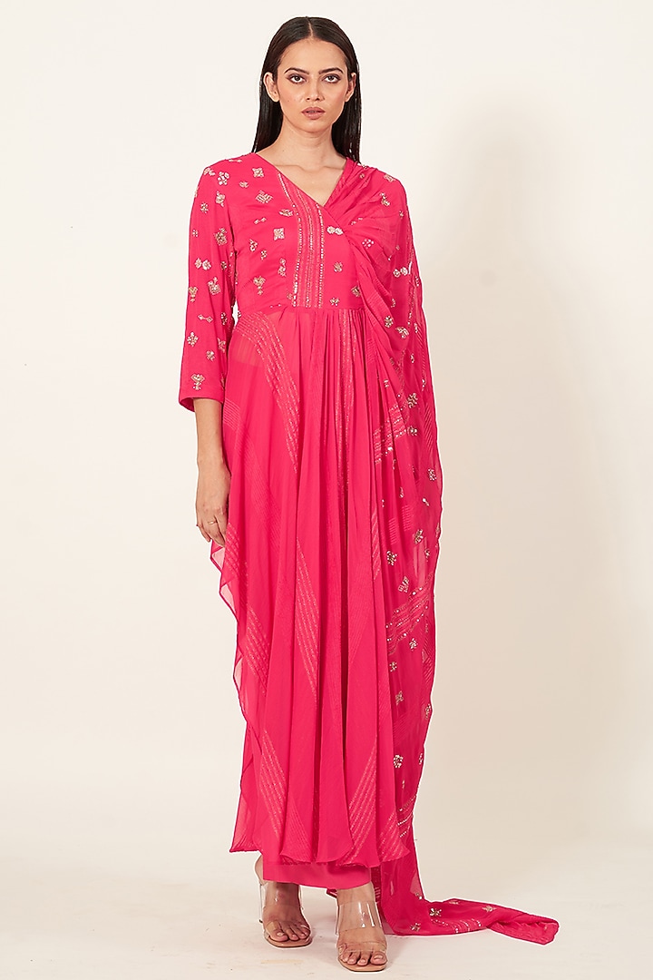 Fuchsia Pink Embroidered Kurta Set by Neha & Tarun at Pernia's Pop Up Shop