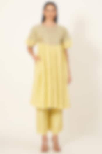 Yellow Cotton Viscose Kurta Set by Neha & Tarun at Pernia's Pop Up Shop