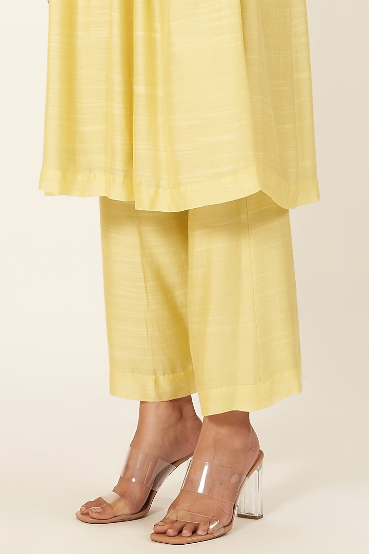 Yellow Cotton Viscose Kurta Set by Neha & Tarun at Pernia's Pop Up Shop