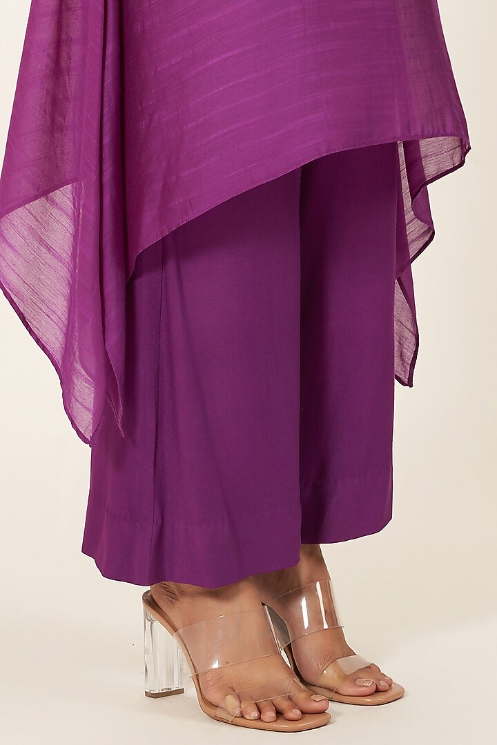 Purple Embroidered Kurta Set by Neha & Tarun at Pernia's Pop Up Shop