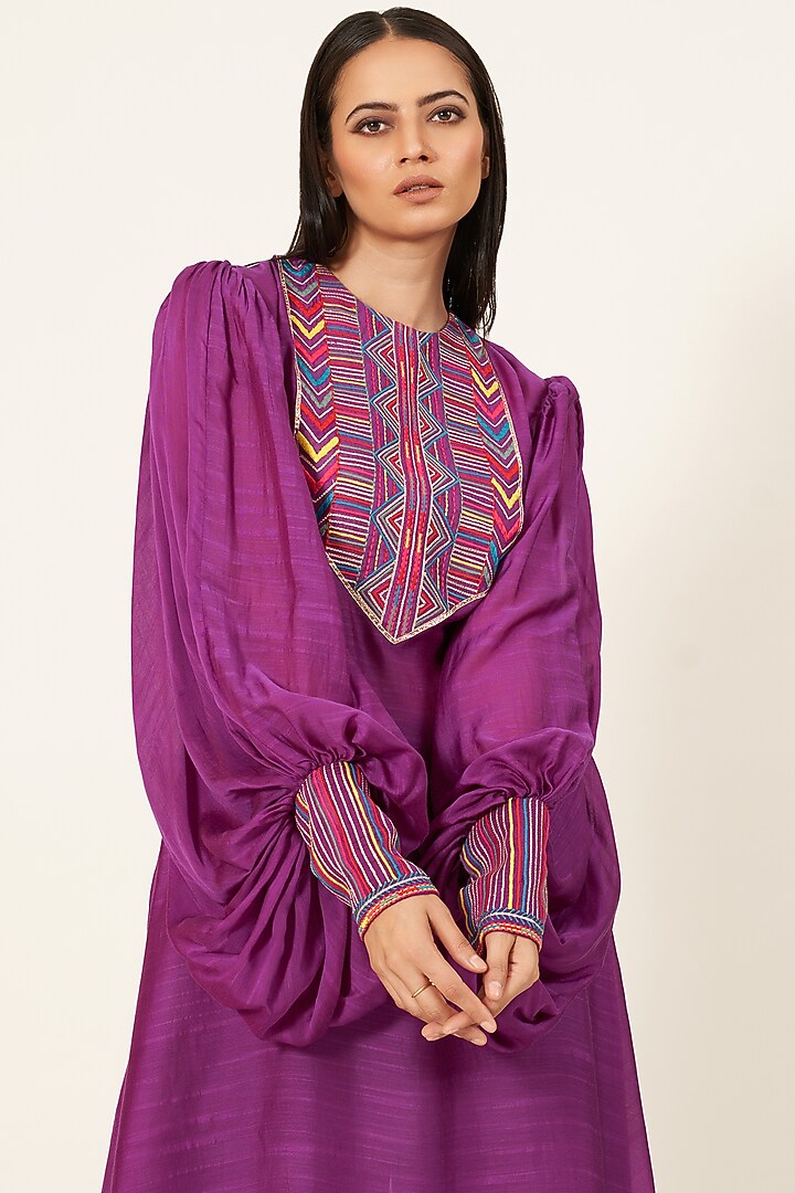 Purple Embroidered Kurta Set by Neha & Tarun at Pernia's Pop Up Shop