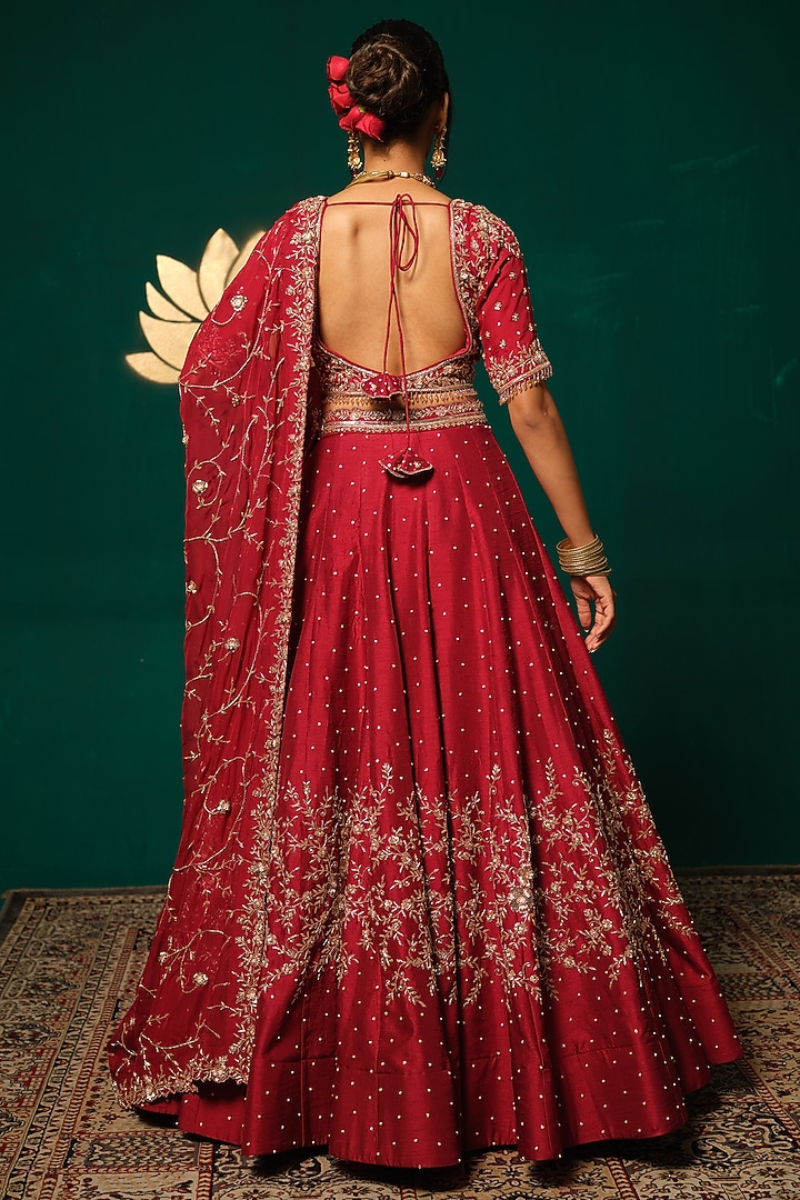 Red Silk Embroidered Bridal Lehenga Set by Niloufer by Aasif Ally at Pernia's Pop Up Shop