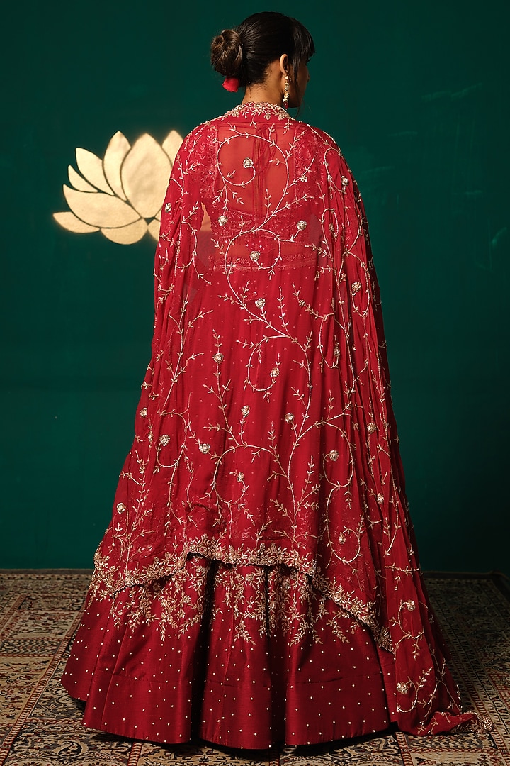 Red Silk Embroidered Bridal Lehenga Set by Niloufer by Aasif Ally at Pernia's Pop Up Shop