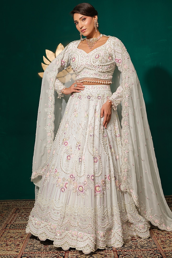 White Pure Tissue Hand Embroidered Bridal Lehenga Set by Niloufer by Aasif Ally at Pernia's Pop Up Shop
