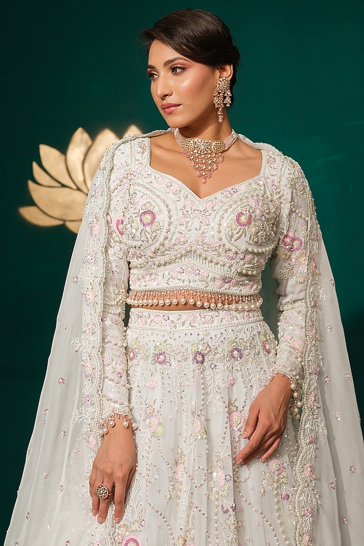 White Pure Tissue Hand Embroidered Bridal Lehenga Set by Niloufer by Aasif Ally at Pernia's Pop Up Shop