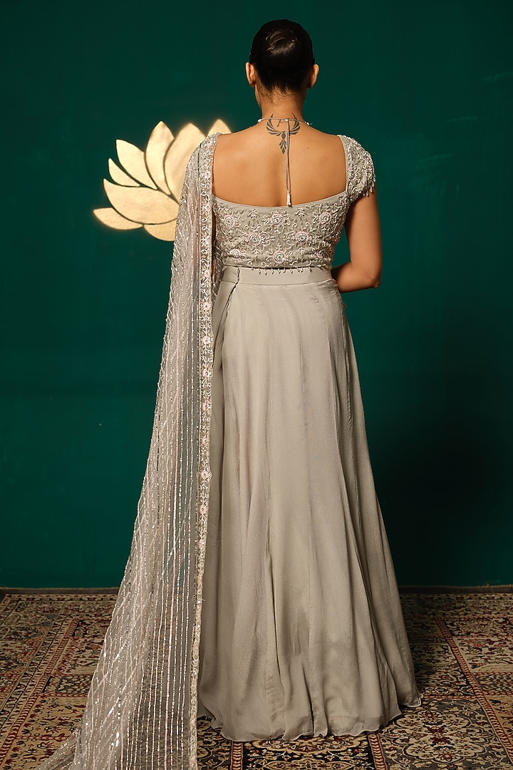 Silver Chinnon Floral Handwork Draped Reception Saree Set by Niloufer by Aasif Ally at Pernia's Pop Up Shop