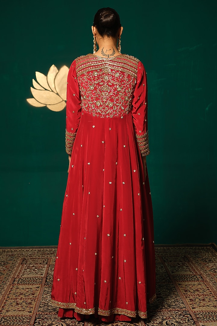 Red Crepe Jacket Wedding Lehenga Set by Niloufer by Aasif Ally at Pernia's Pop Up Shop