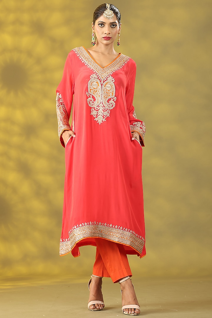 Valentine Red Crepe Tilla Embroidered Phiran Kurta Set by Nia By Sonia Ahuja at Pernia's Pop Up Shop
