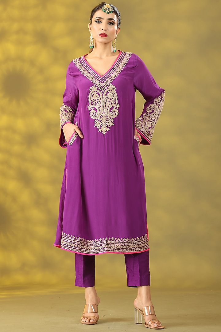 Purple Crepe Tilla Embroidered Phiran Kurta Set by Nia By Sonia Ahuja at Pernia's Pop Up Shop