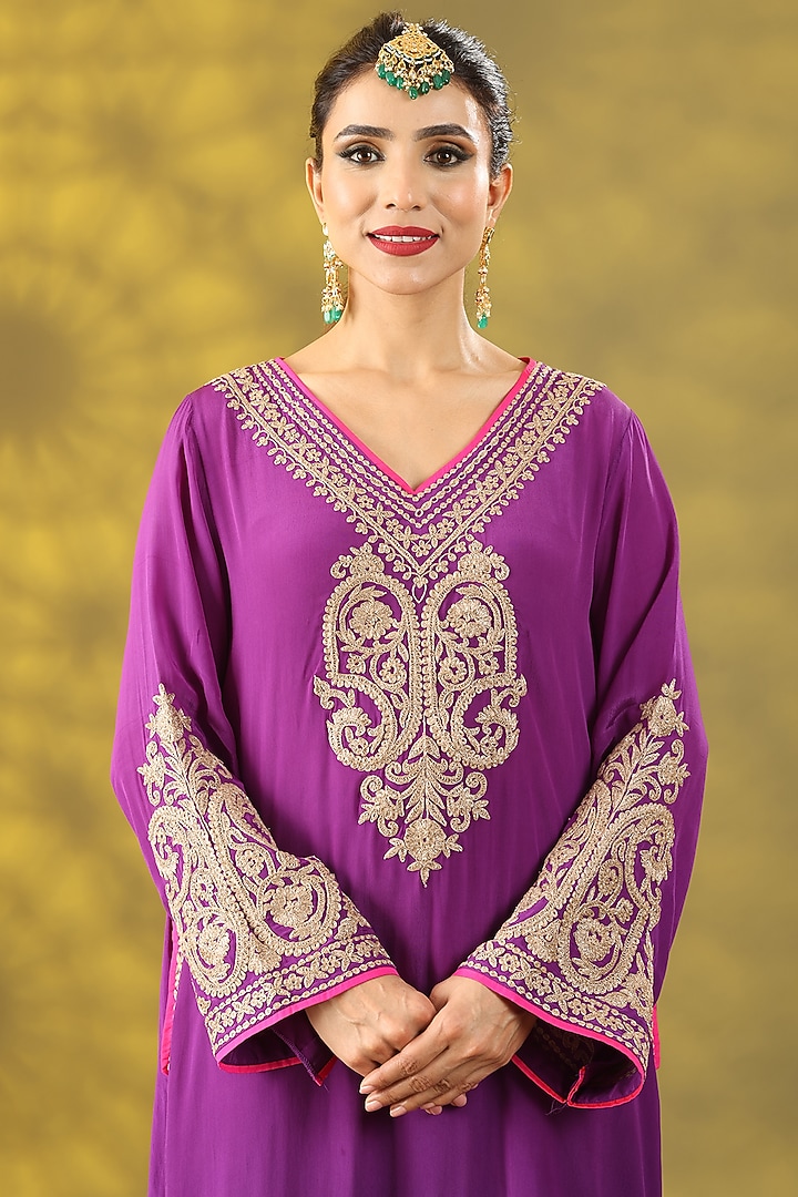 Purple Crepe Tilla Embroidered Phiran Kurta Set by Nia By Sonia Ahuja at Pernia's Pop Up Shop