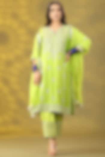 Sublime Green Chanderi Silk Dori Embellished Kurta Set by Nia By Sonia Ahuja
