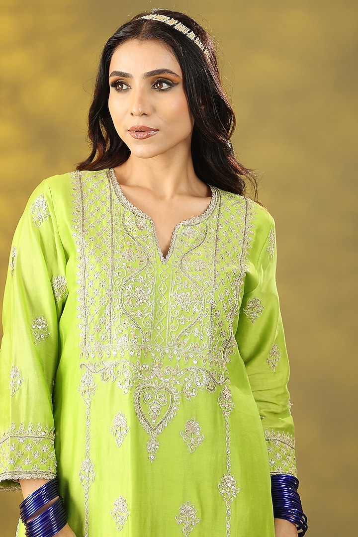 Sublime Green Chanderi Silk Dori Embellished Kurta Set by Nia By Sonia Ahuja at Pernia's Pop Up Shop