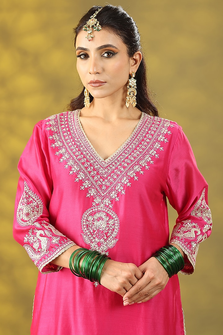 Magenta Chanderi Silk Dori Work Kurta Set by Nia By Sonia Ahuja at Pernia's Pop Up Shop