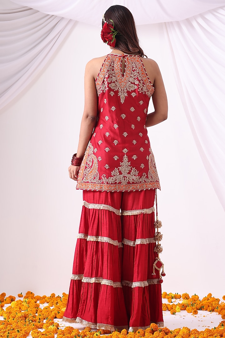 Red Dola Silk Gharara Set by Nia By Sonia Ahuja at Pernia's Pop Up Shop