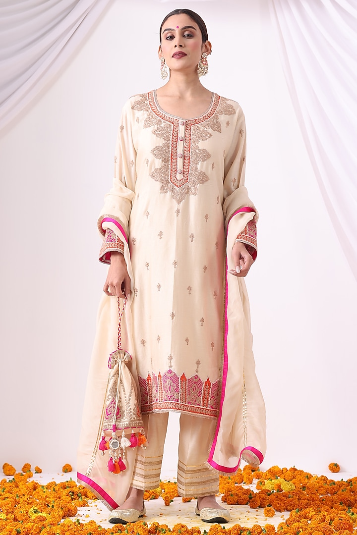 Ivory Banarasi Chanderi Zari Embroidered Kurta Set by Nia By Sonia Ahuja at Pernia's Pop Up Shop