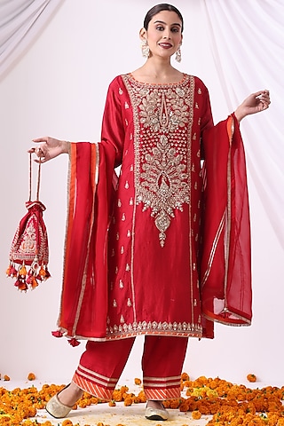 Red Banarasi Chanderi Zari Embroidered Kurta Set by Nia By Sonia Ahuja