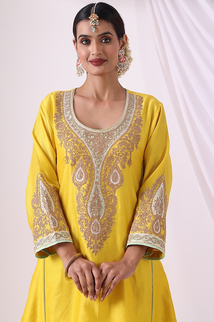 Yellow Chanderi Zari Embroidered Choga Kurta Set by Nia By Sonia Ahuja at Pernia's Pop Up Shop
