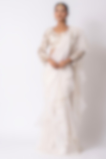 Off-White Organza Draped Party Wear Saree Set by Nia By Sonia Ahuja at Pernia's Pop Up Shop