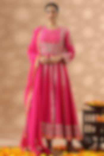 Hot Pink Banarasi Chanderi Kasab Embroidered Anarkali Set by Nia By Sonia Ahuja at Pernia's Pop Up Shop