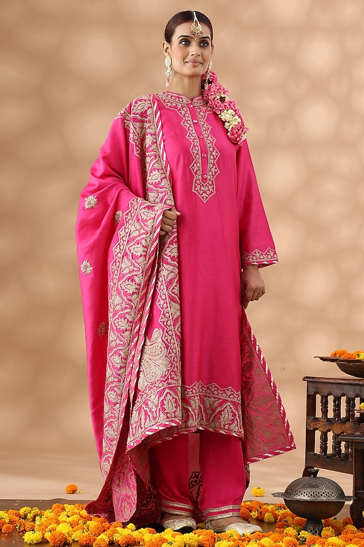 Hot Pink Banarasi Chanderi Kasab Embroidered Kurta Set by Nia By Sonia Ahuja at Pernia's Pop Up Shop