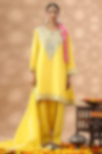 Marigold Yellow Cotton Kasab Embroidered Kurta Set by Nia By Sonia Ahuja at Pernia's Pop Up Shop