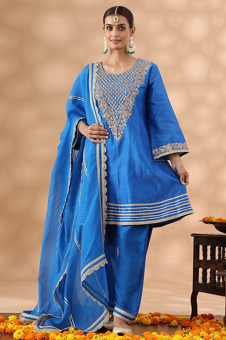 Mid Blue Banarasi Chanderi Kasab Embroidered Kalidar Kurta Set by Nia By Sonia Ahuja at Pernia's Pop Up Shop