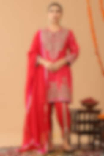 Coral Red Tancholi Silk Kasab Embroidered Kurta Set by Nia By Sonia Ahuja at Pernia's Pop Up Shop