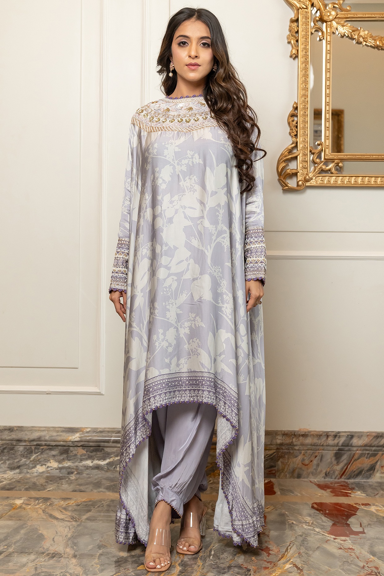 Bright Lilac Embroidered Full Sleeve Slim Fit Kaftan