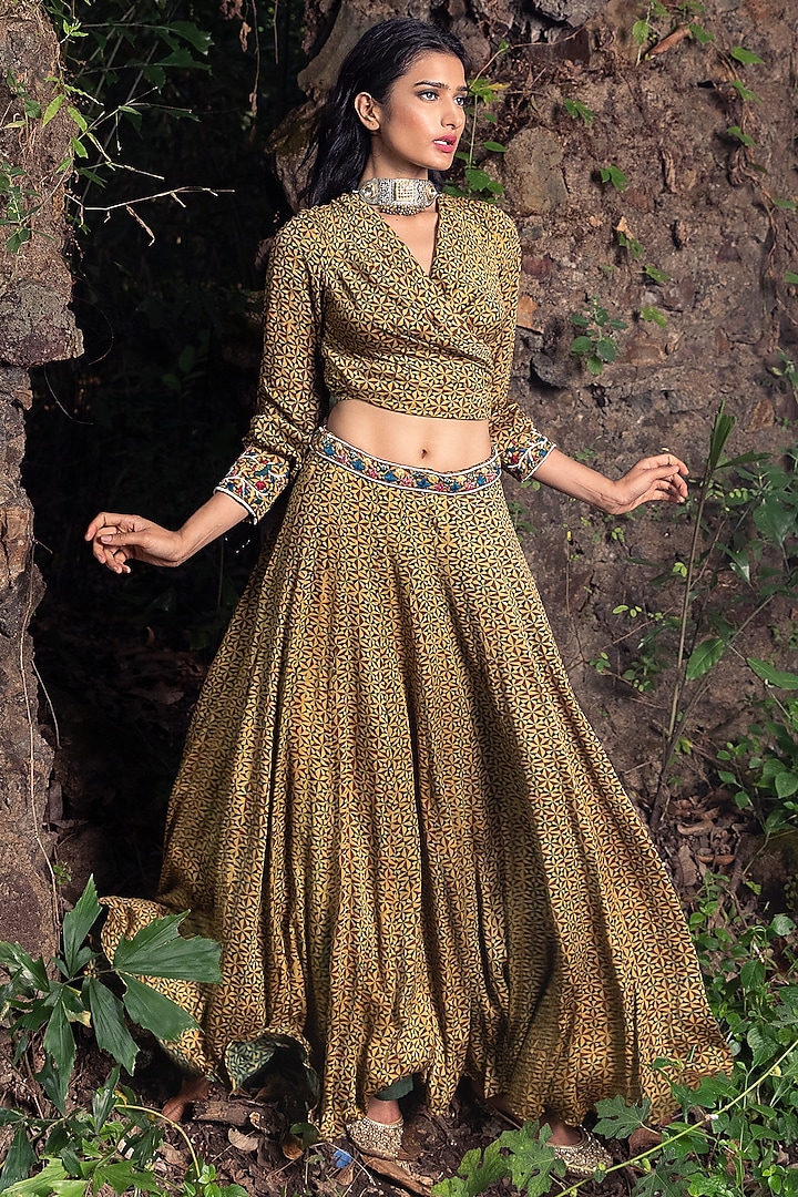 Mustard Yellow Zardosi Embroidered Skirt Set by Nitara Dhanraj Label at Pernia's Pop Up Shop
