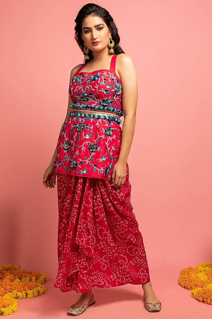Hot Pink Embroidered Kurta Set by Nitara Dhanraj Label at Pernia's Pop Up Shop
