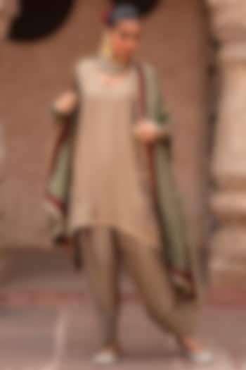 Olive Gold Tissue Resham Embroidered Kurta Set by NIKUNJ BY NIIDHI BAJAJ at Pernia's Pop Up Shop