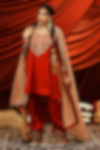 Vermillion Red Silk Hand Embroidered Kurta Set by NIKUNJ BY NIIDHI BAJAJ at Pernia's Pop Up Shop