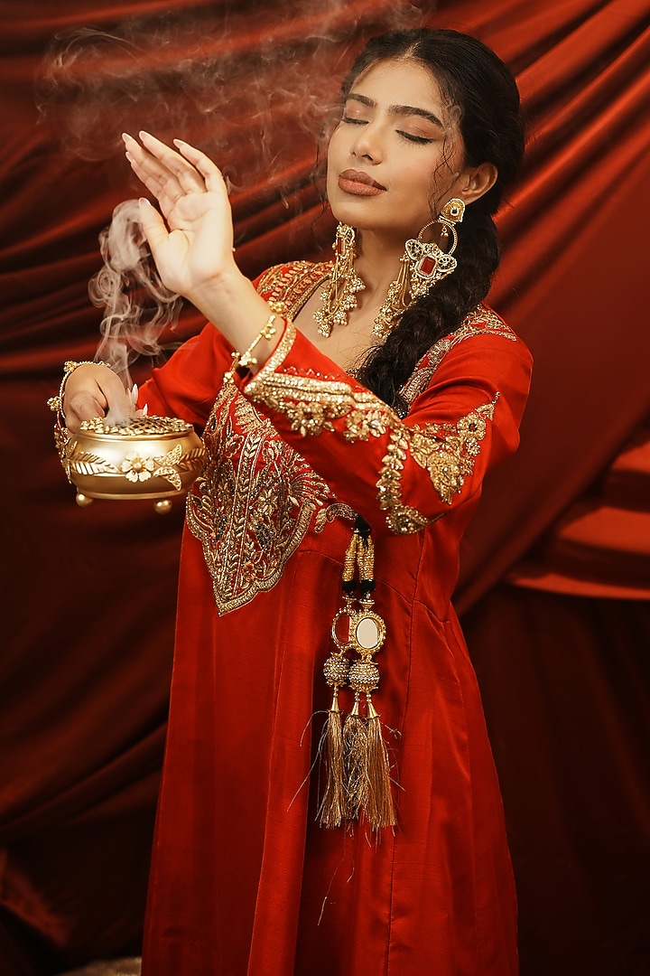 Vermillion Red Silk Hand Embroidered Kurta Set by NIKUNJ BY NIIDHI BAJAJ at Pernia's Pop Up Shop