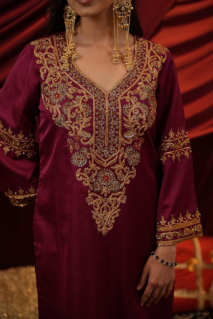 Deep Plum Silk Hand Embroidered Kurta Set by NIKUNJ BY NIIDHI BAJAJ at Pernia's Pop Up Shop