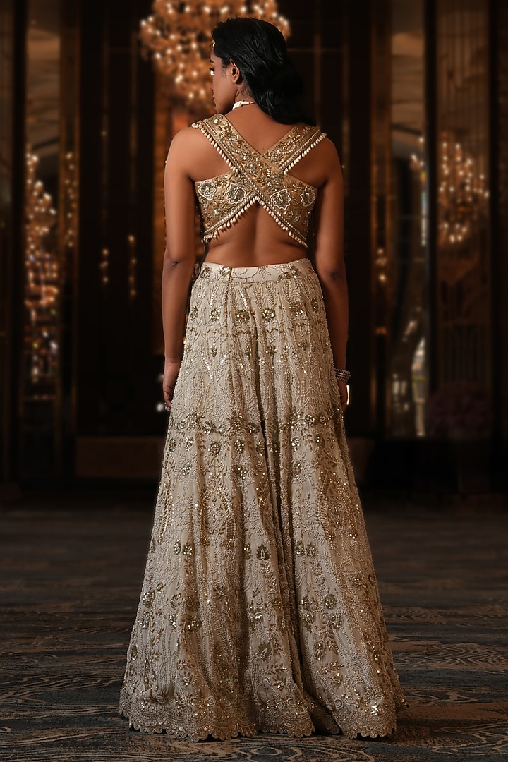 Off-White Net Hand Embroidered Wedding Lehenga Set by NIKUNJ BY NIIDHI BAJAJ at Pernia's Pop Up Shop