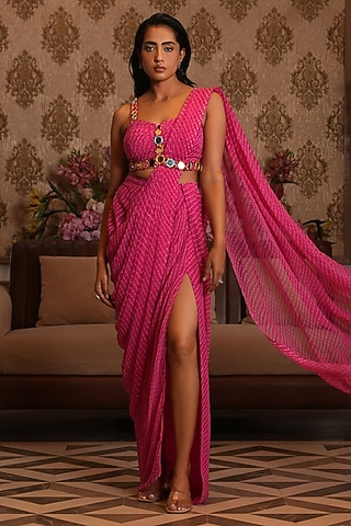 Pink Chinon Draped Saree Set by NIKUNJ BY NIIDHI BAJAJ