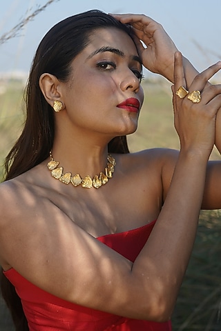 Gold Finish Handcrafted Necklace Set by NIHIRAA INDIA