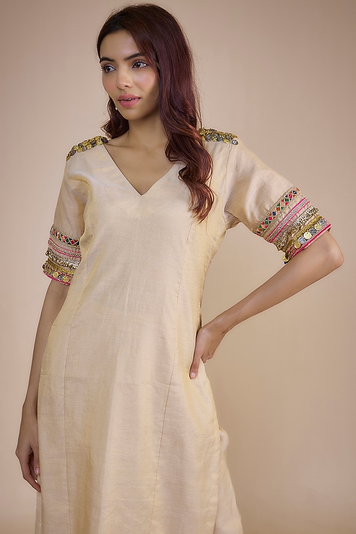 Beige Tissue Chanderi Coin Embroidered Kurta Set by NE'CHI at Pernia's Pop Up Shop