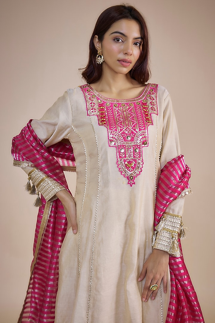 Beige Tissue & Fine Chanderi Hand Embroidered Kurta Set by NE'CHI at Pernia's Pop Up Shop