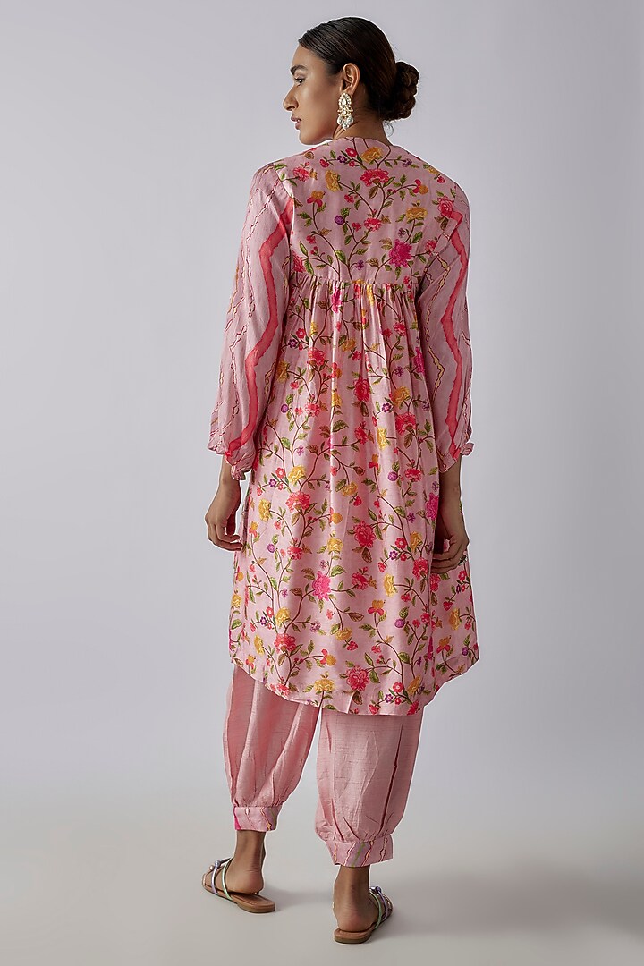 Pink Silk Digital Printed & Mirror Embroidered Kurta Set by Ne'Chi at Pernia's Pop Up Shop