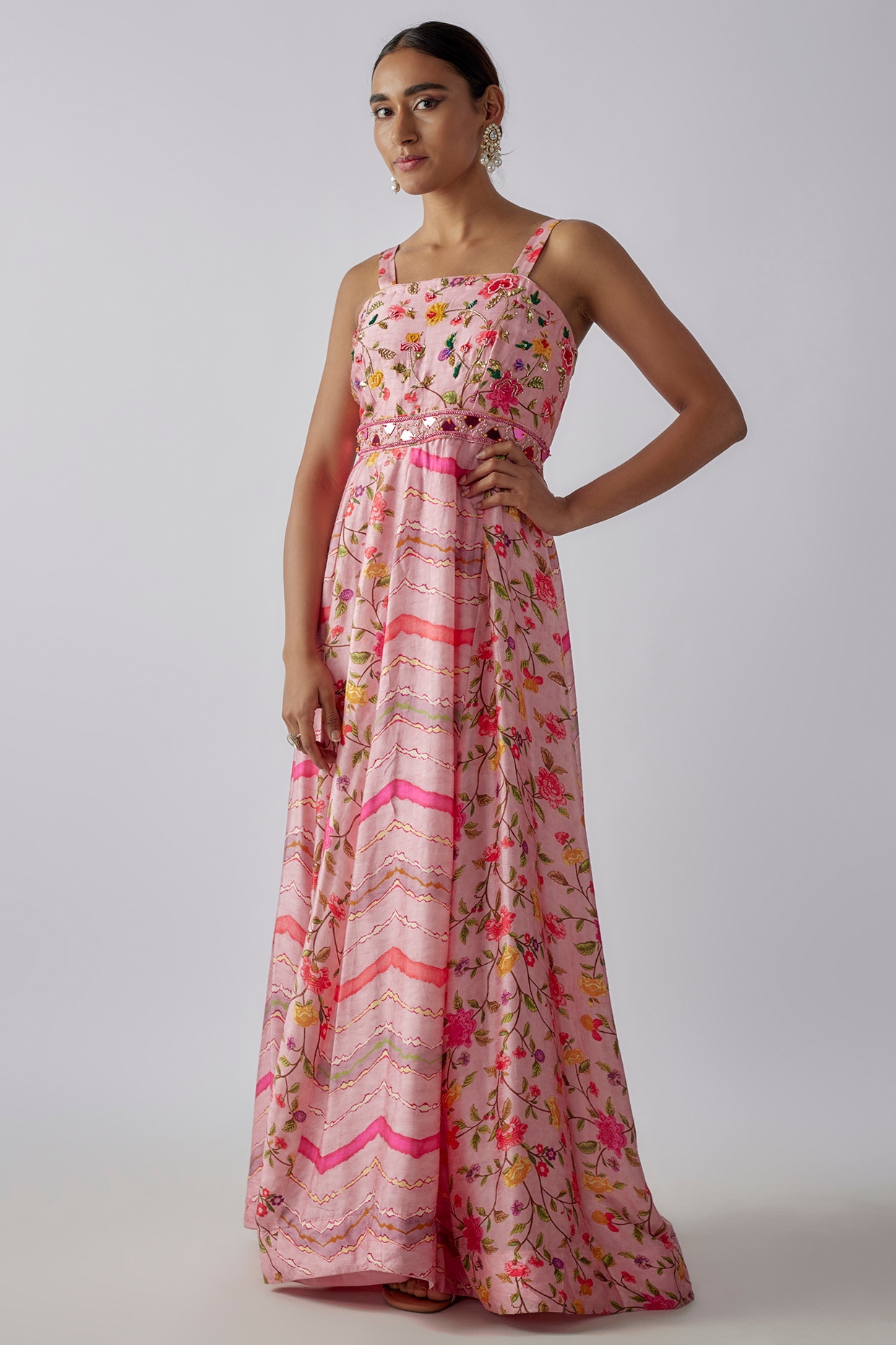 Designer Ladies Gown at best price in Mumbai by Adesa Design Studio | ID:  11103056288