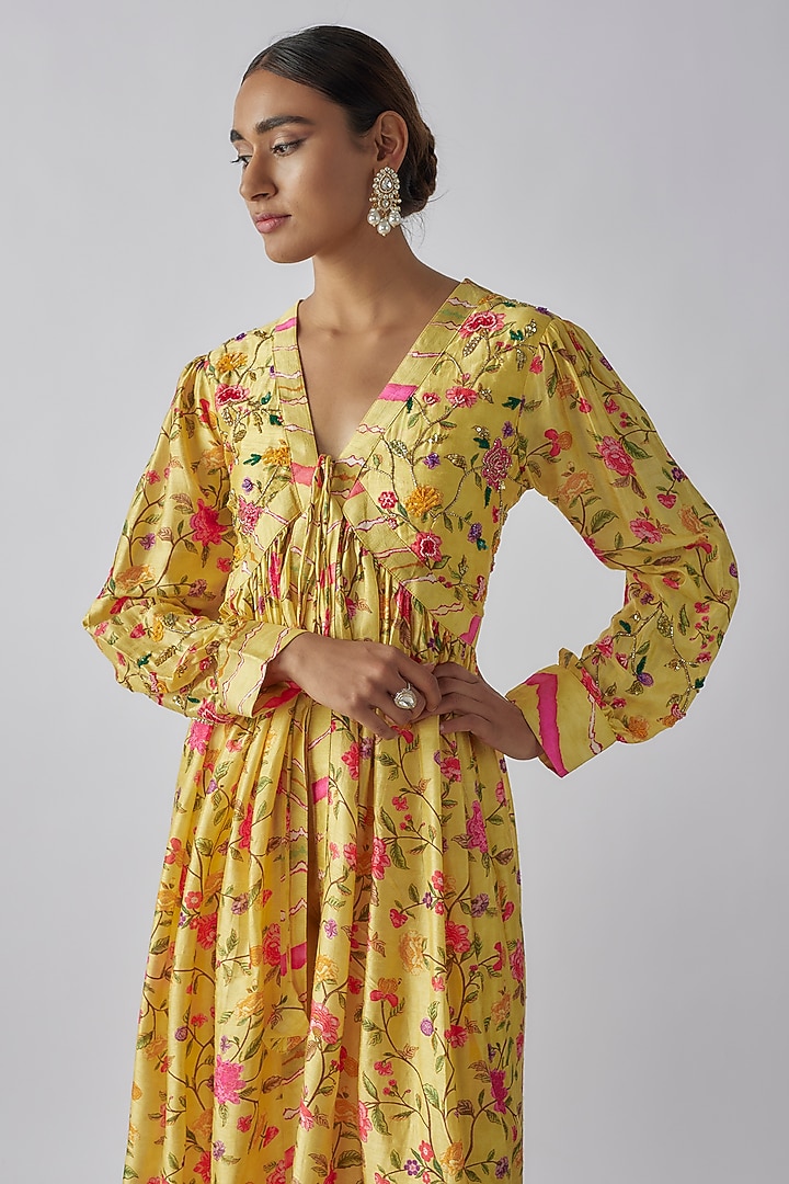 Yellow Silk Digital Printed & Mirror Embroidered Kurta Set by Ne'Chi at Pernia's Pop Up Shop