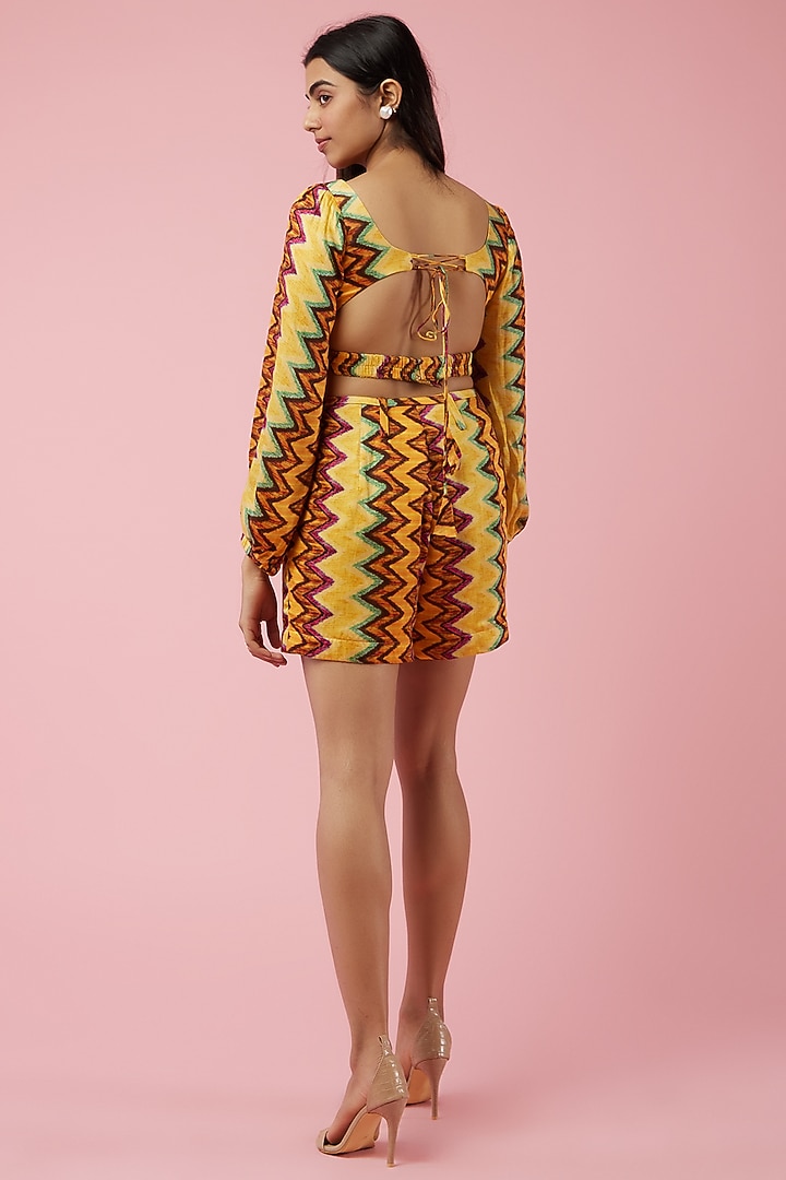 Yellow Printed Co-Ord Set by Ne'Chi at Pernia's Pop Up Shop