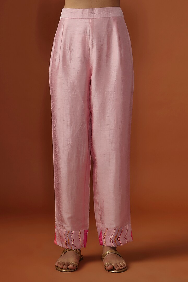 Pink Silk Floral Digital Printed & Mirror Embroidered Kurta Set by Ne'Chi at Pernia's Pop Up Shop