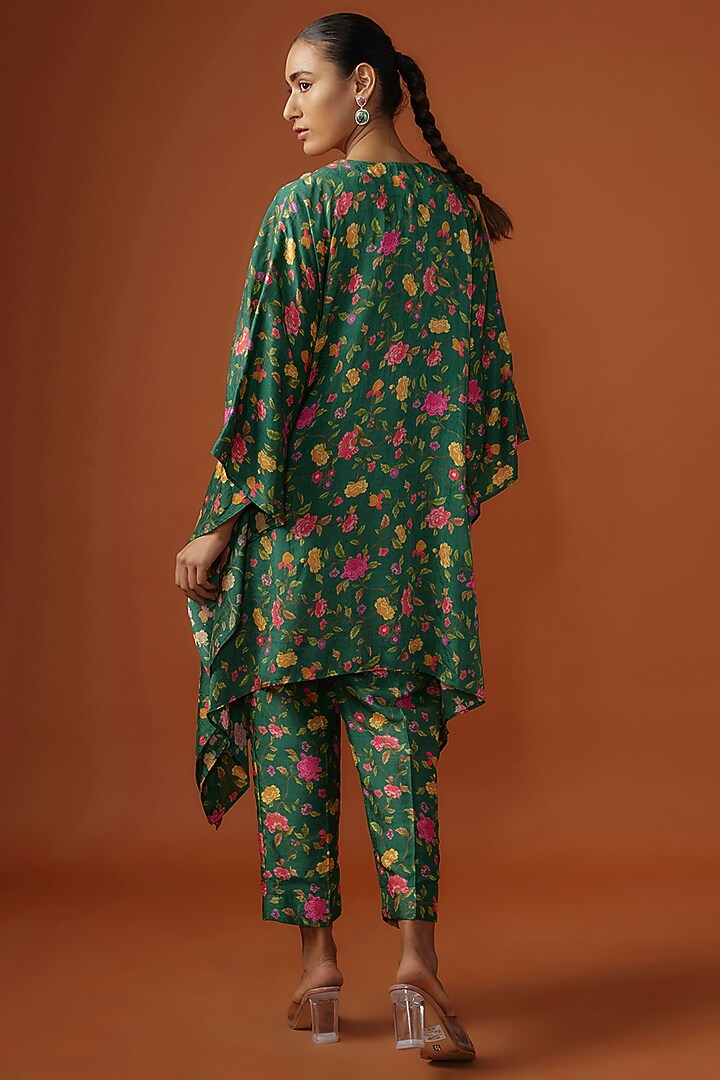 Green Silk Floral Digital Printed & Mirror Embroidered Kaftan Set by Ne'Chi at Pernia's Pop Up Shop